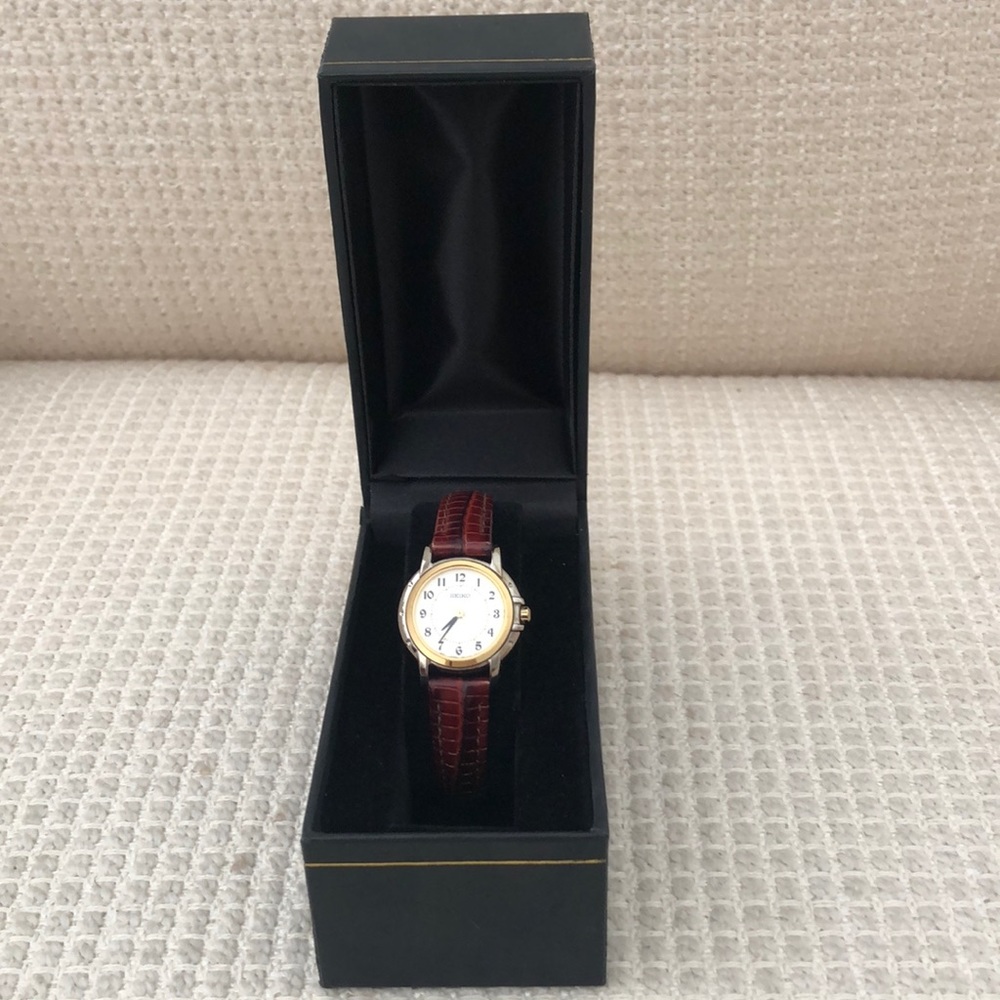 Ladies Seiko watch